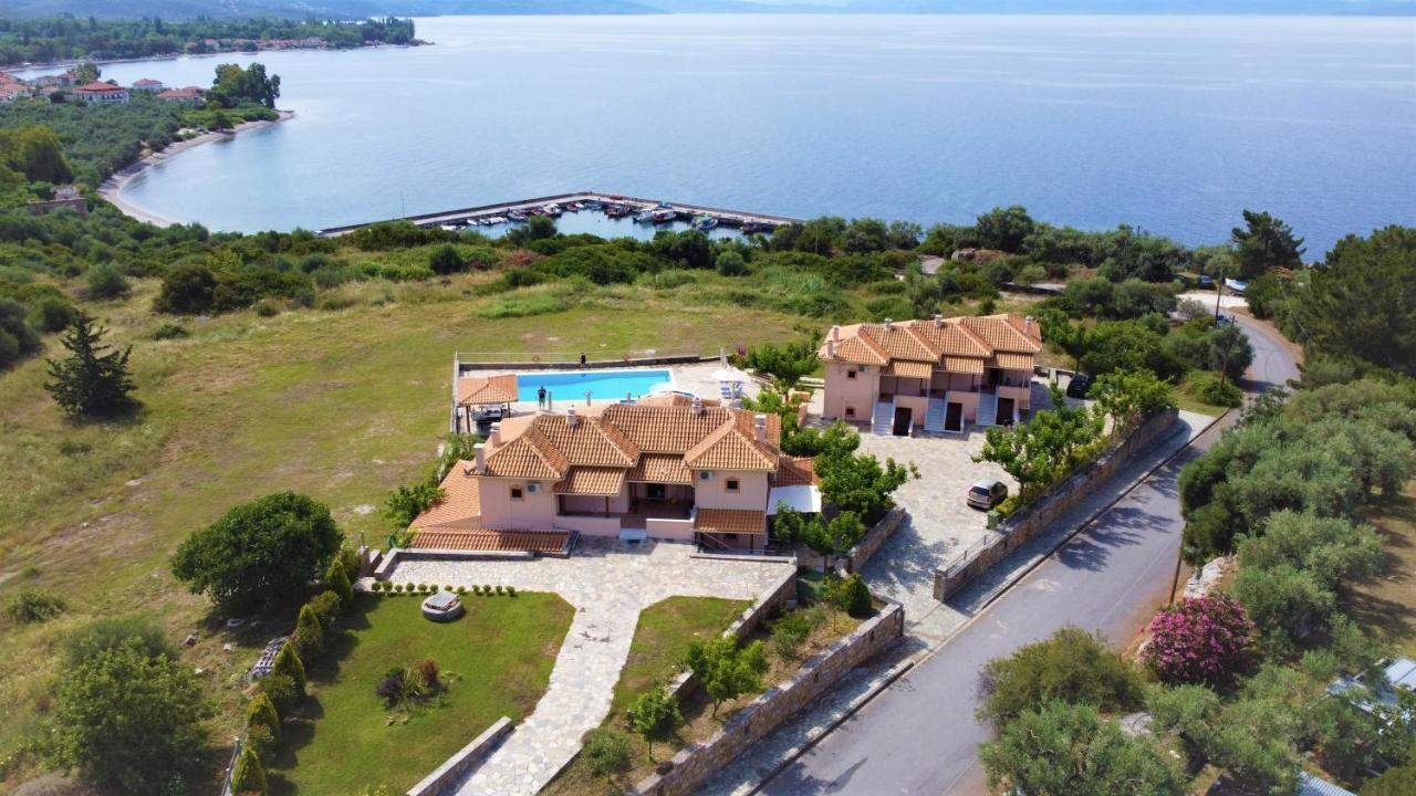 Kala Nera Panorama Aparthotel Exterior photo